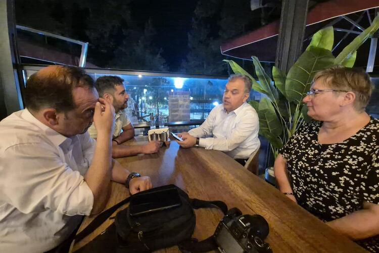 Ersin Özdemir im Gespräch mit dem Bürgermeister